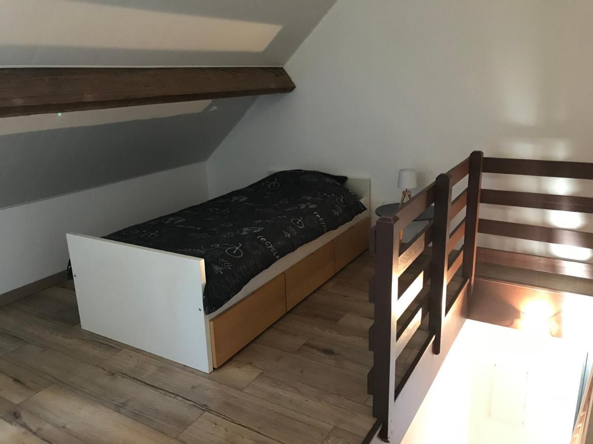 Duplex Agreable Et Spacieux 3 Chb Dont 1 Communicante Vendeville Εξωτερικό φωτογραφία